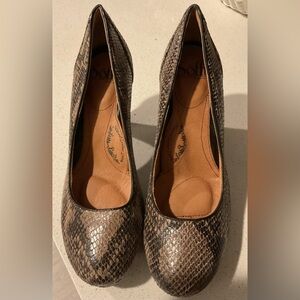 Sofft Brown Snakeskin Heels